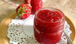 草莓果酱娱乐吃瓜