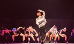 张艺兴伴舞爆料视频,舞蹈团队幕后花絮大曝光