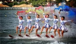 水上飞人美女爆料视频,揭秘神秘爆料视频背后的故事