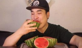 山东两位网红吃瓜事件