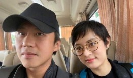 邓超爆料自己嘴唇视频,揭秘明星幕后生活点滴