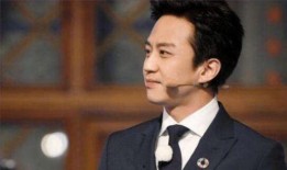 邓超爆料自己嘴唇视频,揭秘明星幕后生活点滴
