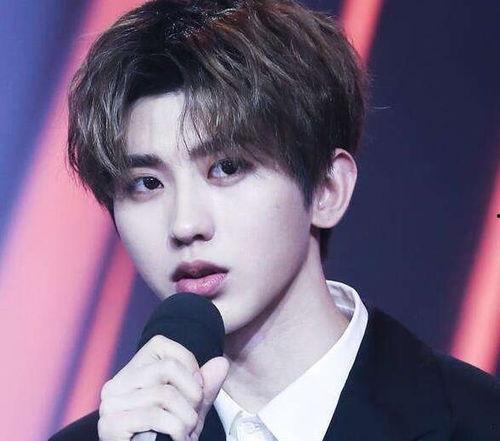 吃瓜娱乐八卦蔡徐坤微博